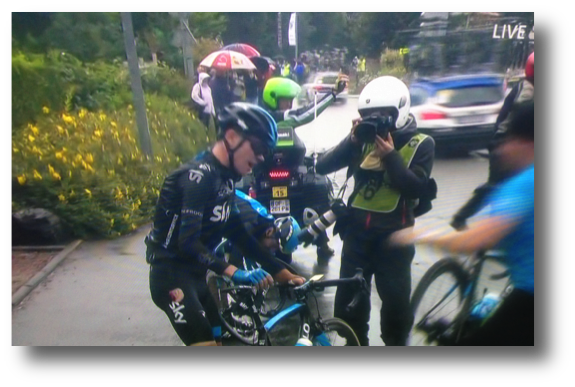 Chris Froome out
