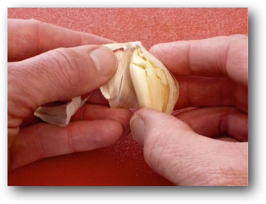 peeling-garlic-skin