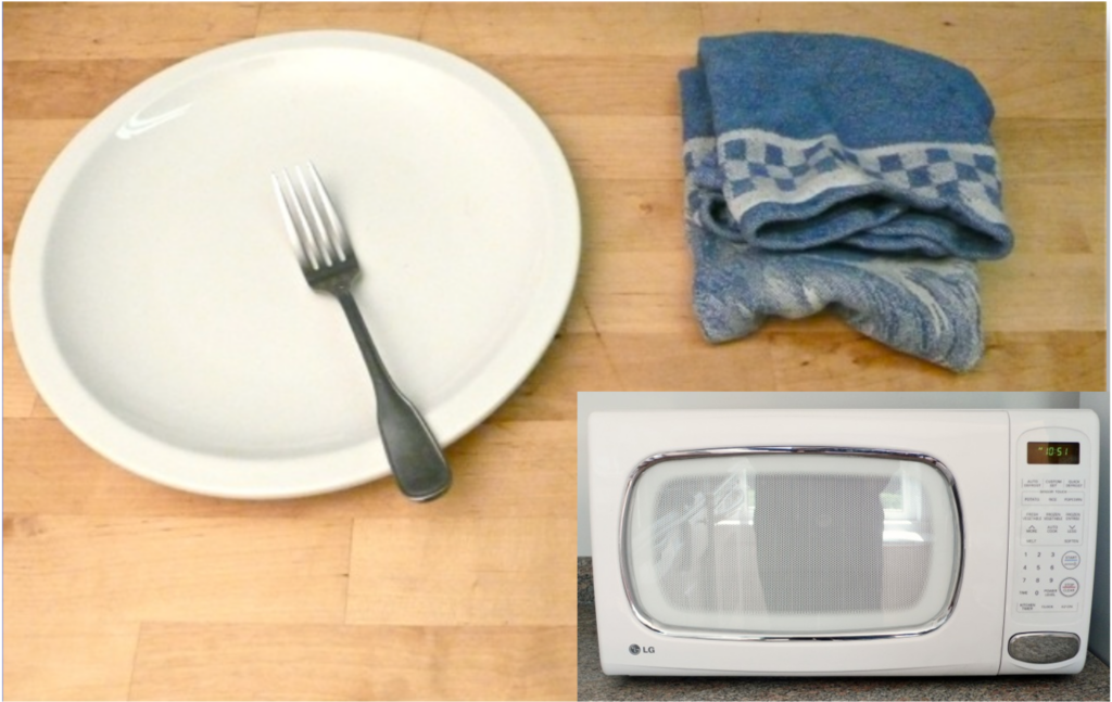 Image of equipment needed to make a microwave omelet.