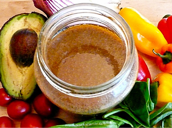 Finished easy 5-ingredient salad dressing - simple beginner recipe